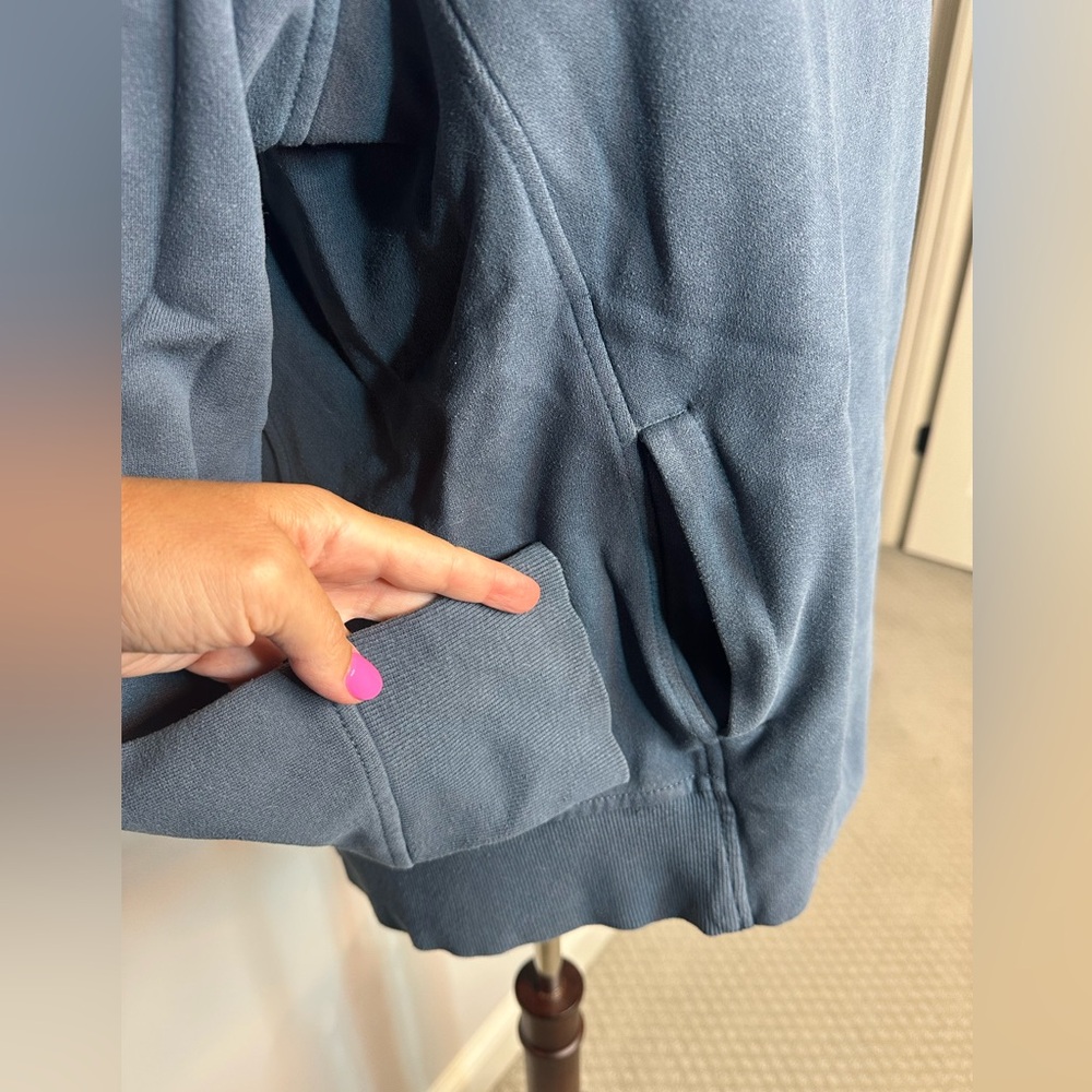 Sz 6 Lululemon Back To It Crew sweatshirt in Astro Blue pockets - Picture 4 of 11
